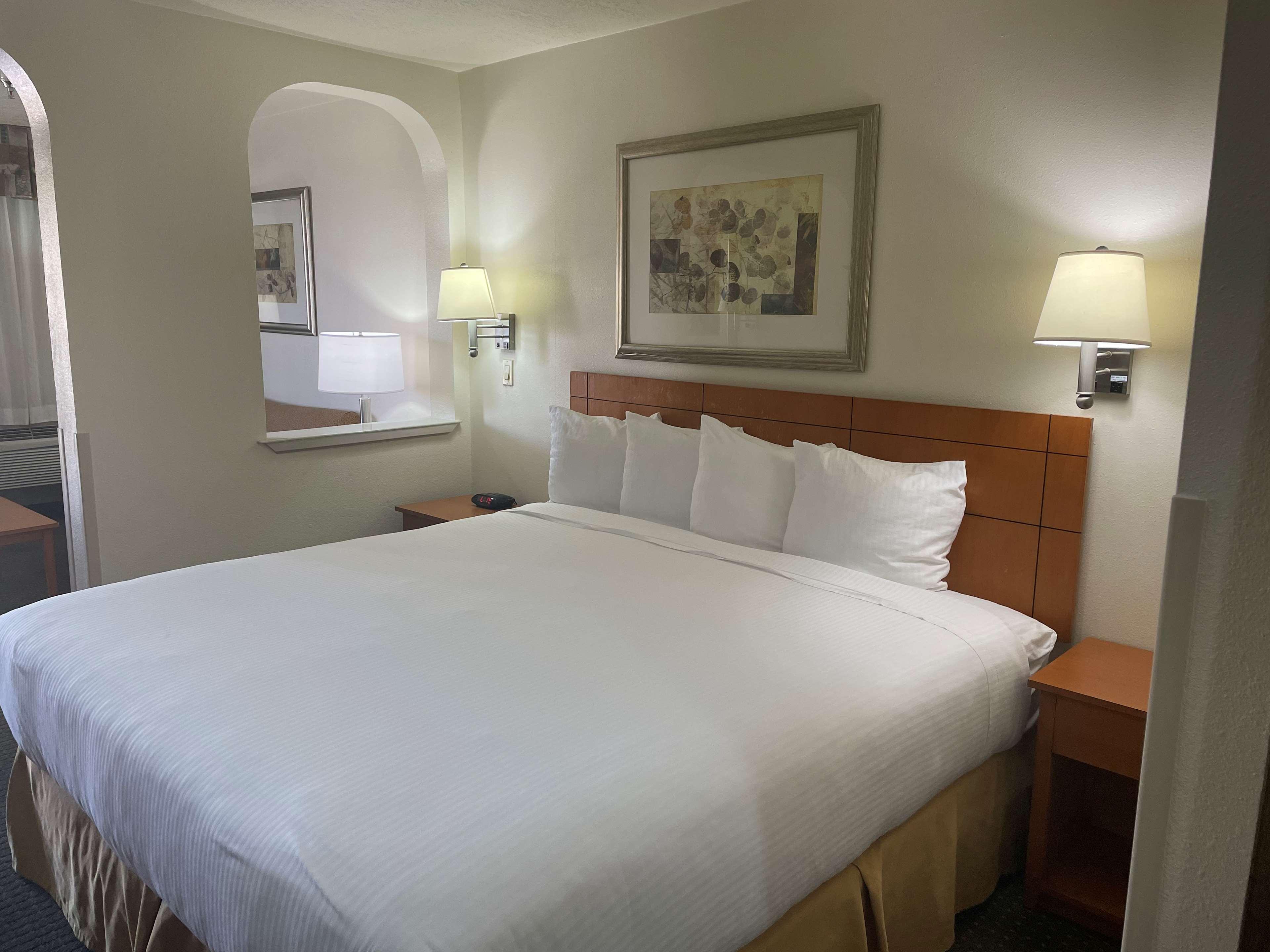 Best Western Socorro Hotel & Suites Екстер'єр фото